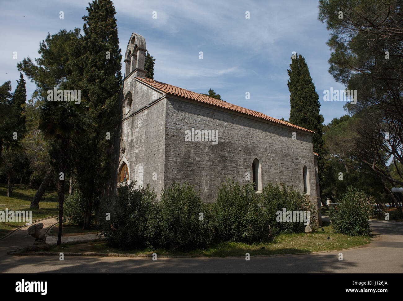 Kirche des Hl. Germaine aus dem 15. Jahrhundert - Nationalpark Brijuni, Kroatien. Stockfoto