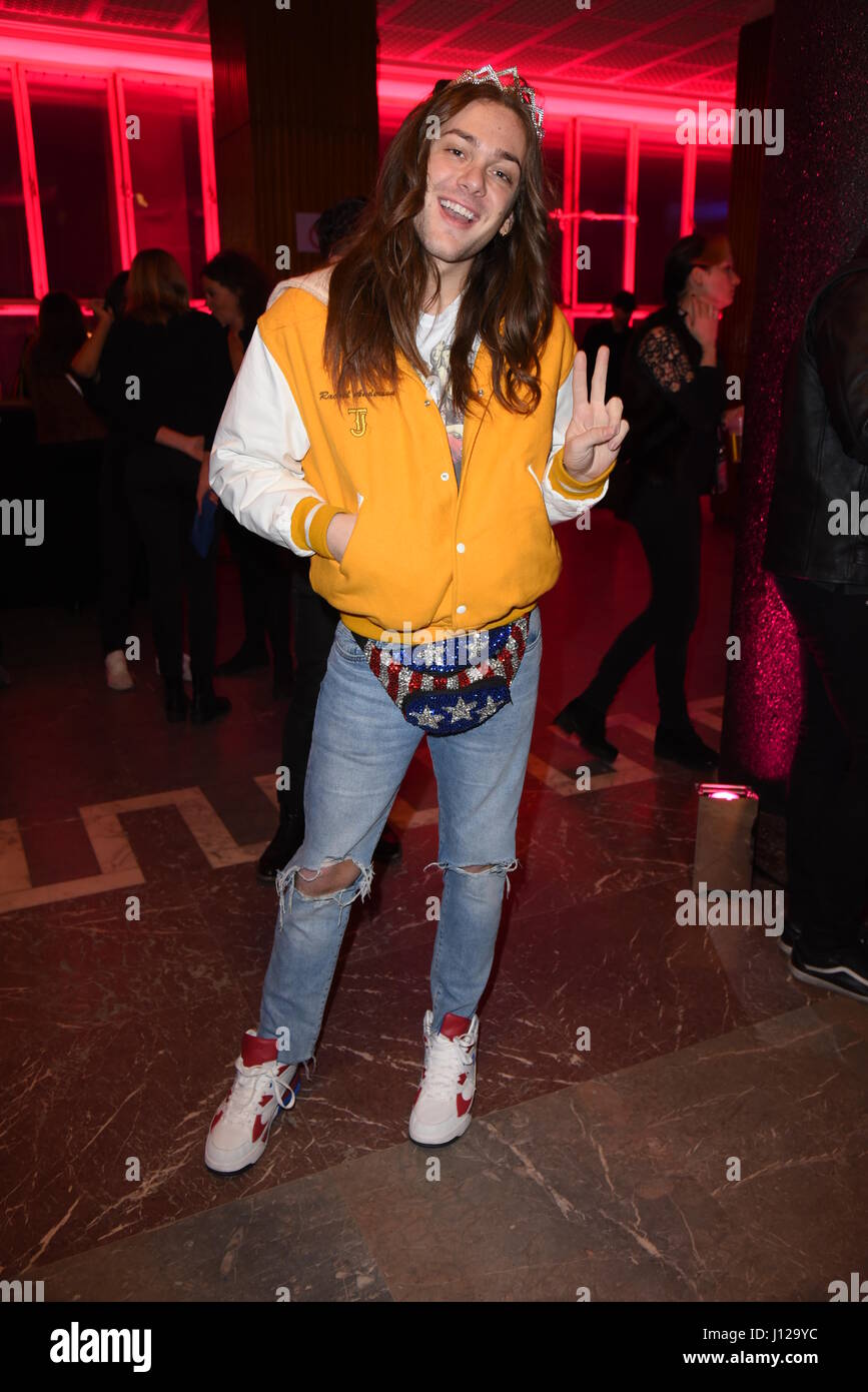 Telekom Street Gigs mit Depeche Mode im Funkhaus in Lichtenberg.  Mitwirkende: Riccardo Simonetti wo: Berlin, Deutschland bei: 17. März 2017 Stockfoto