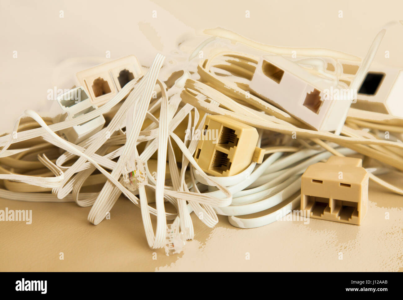 Lose Kabel in einem Stapel, Büro-Computer-Zubehör Stockfoto