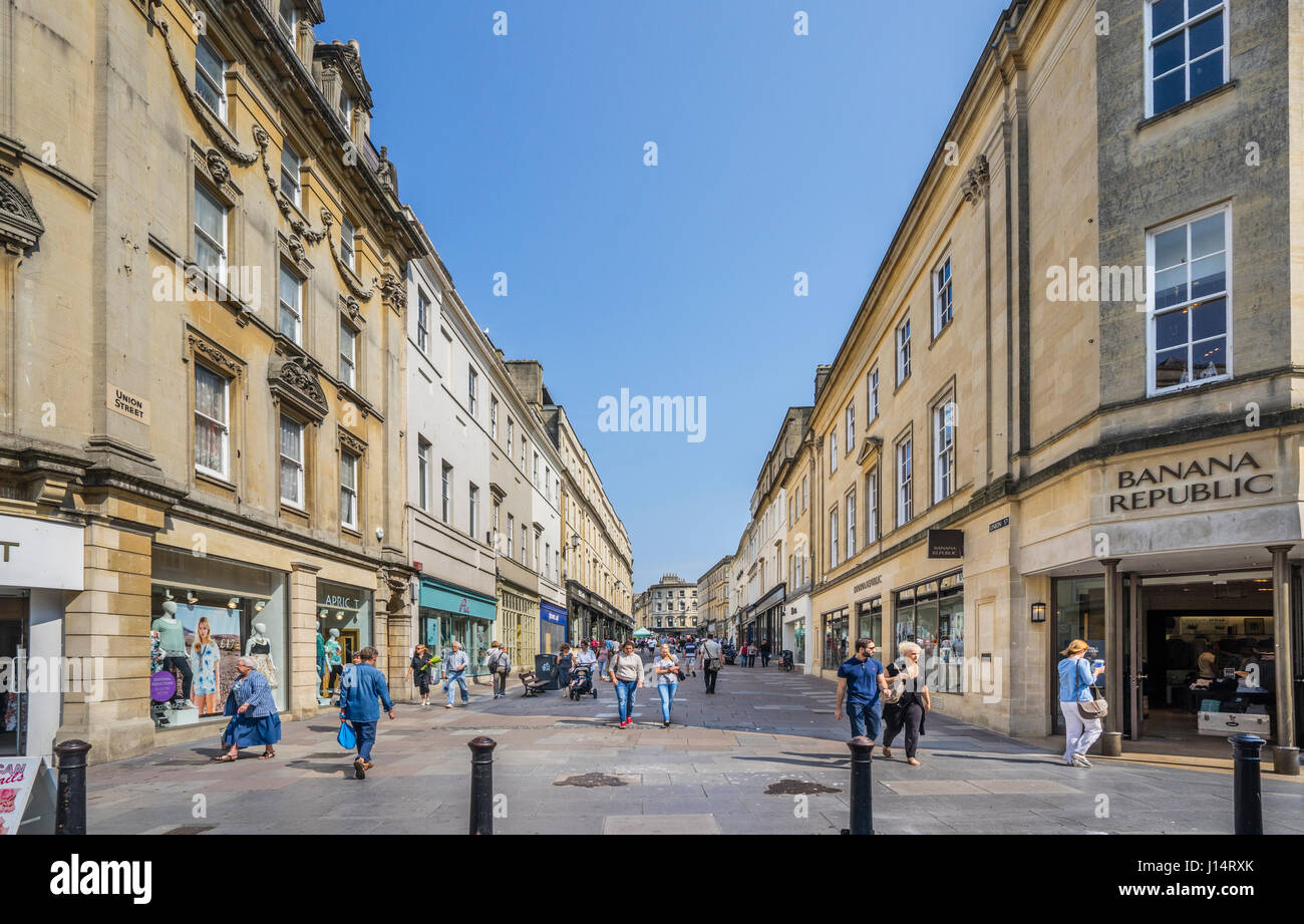 Vereinigtes Königreich, Somerset, Bad, Blick auf die Union Street, eine Fußgänger-Shopping-mall Stockfoto