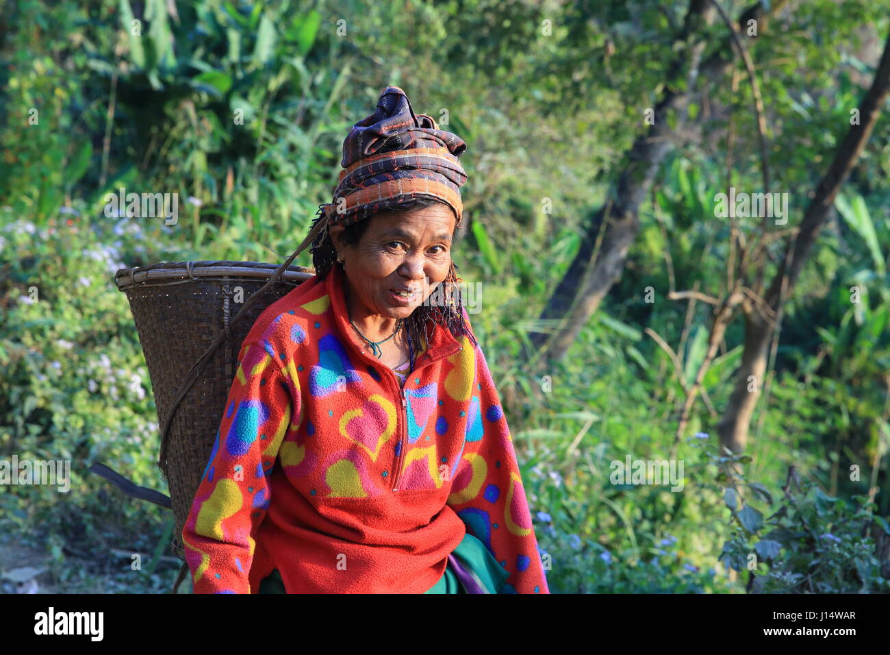 Ein Woamn aus der Tripura ethnische Gemeinschaft am Sajek, Rangamati, Bangladesch Stockfoto