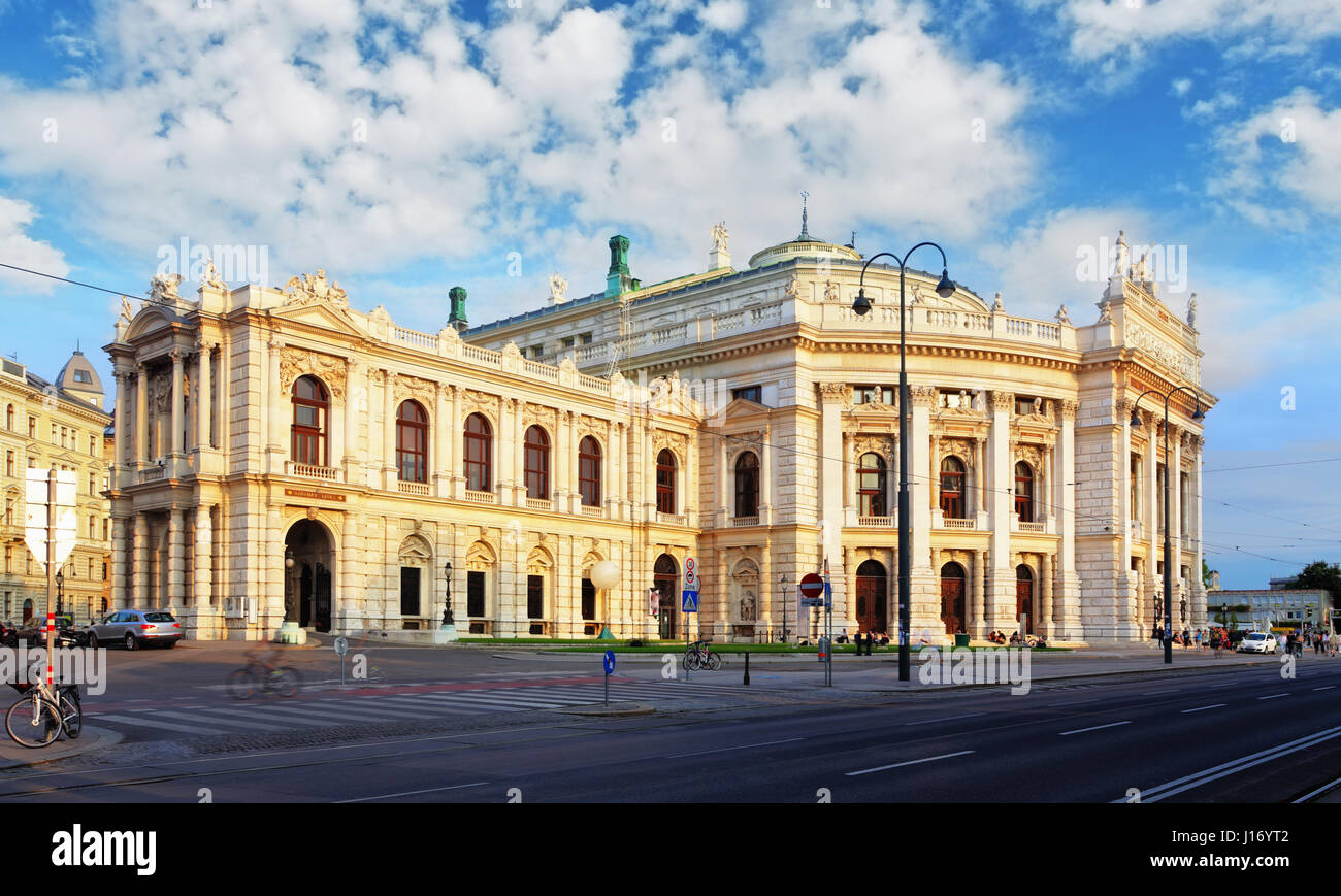 Burgtheater ist das österreichische Nationaltheater in Wien Stockfoto