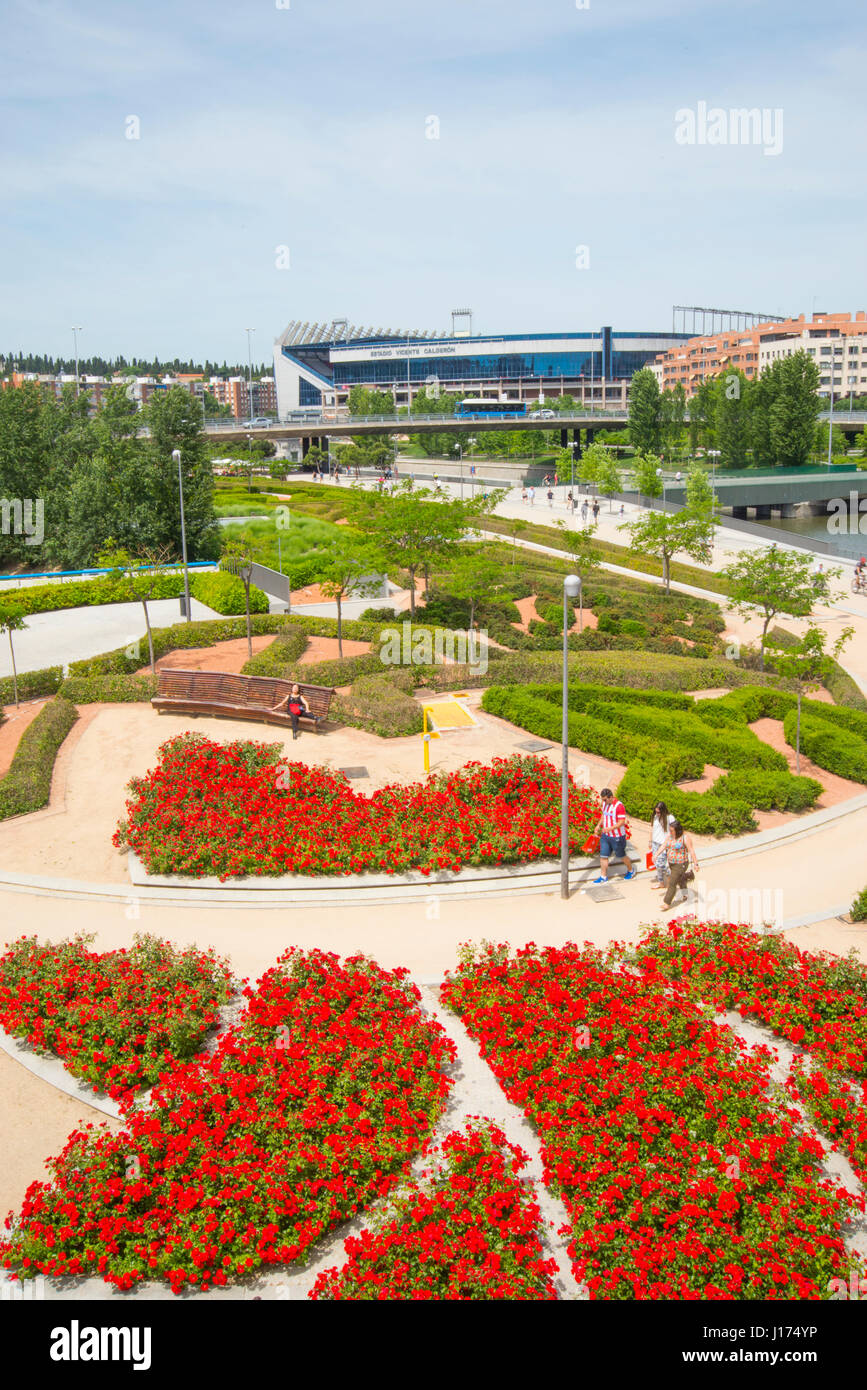 Gärten neben Toledo zu überbrücken. Madrid-Rio Park, Madrid, Spanien. Stockfoto