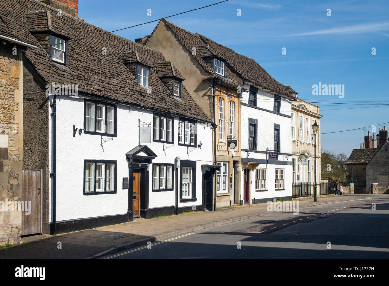 Alte Häuser in der Innenstadt in St Mary Street Chippenham, Wiltshire England UK Stockfoto