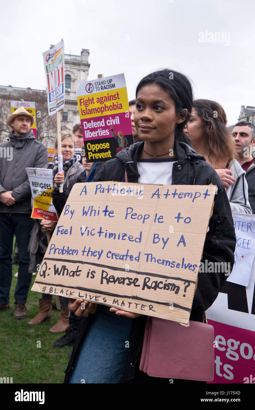 30.000 marschieren durch London gegen Rassismus und gegen den Aufstieg des Populismus, der Trum gewählt und führte nach Großbritannien aus der EU Stockfoto