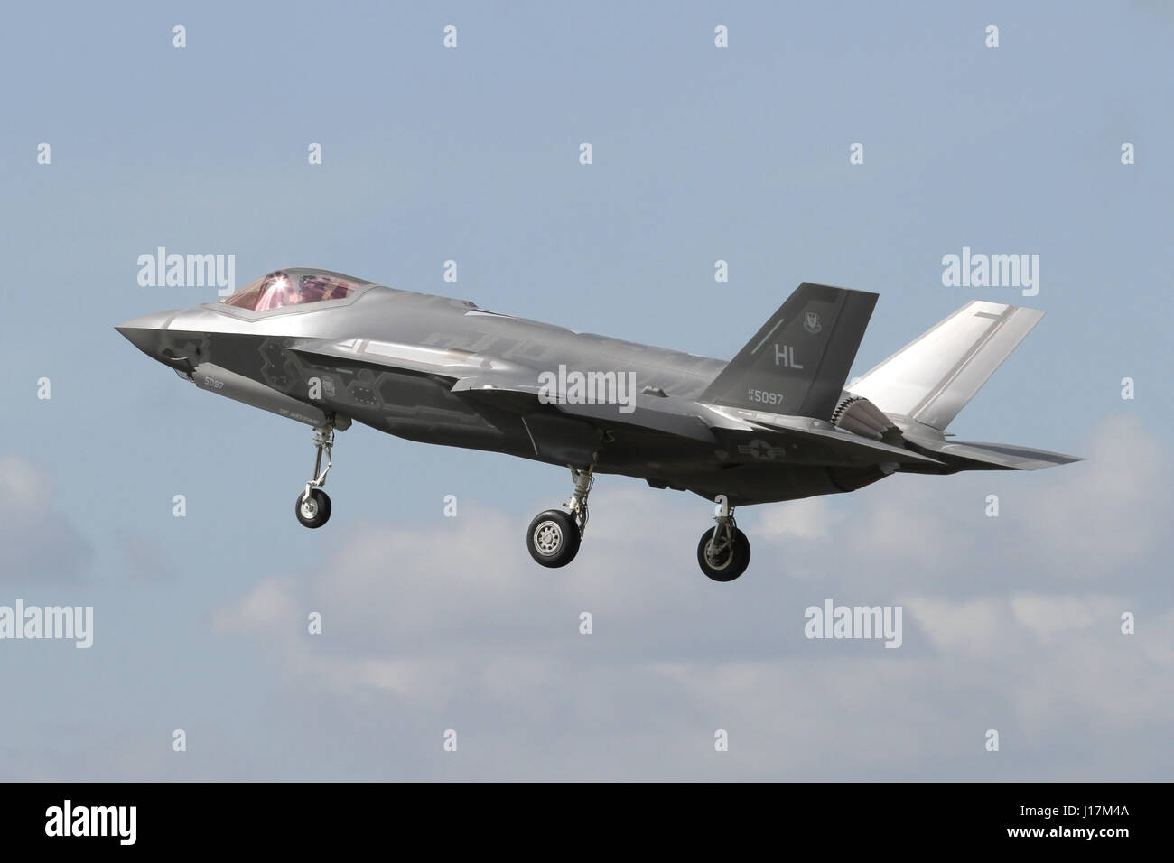 USAF F-35A Lightning II angekommen RAF Lakenheath in Suffolk, UK für die USAF erste Übersee Bereitstellung des Typs. Stockfoto