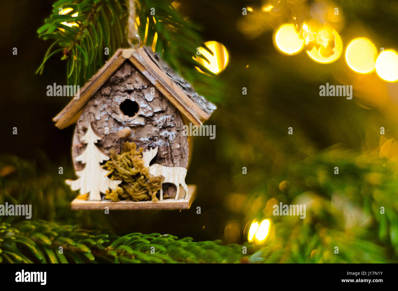 Weihnachtsbaum Lichter und Dekorationen Stockfoto