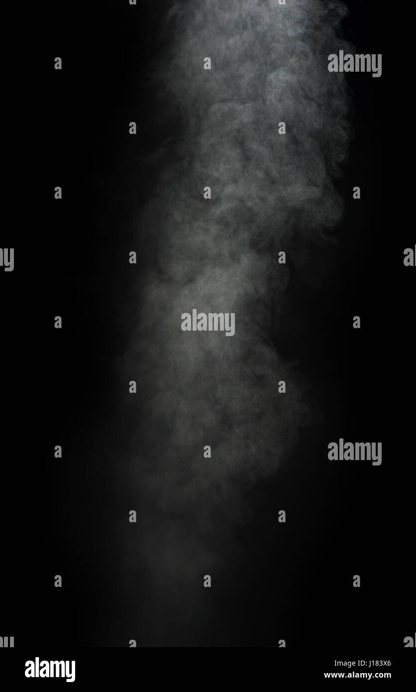 Abstrakte weißer Rauch auf schwarzem Hintergrund Stockfoto