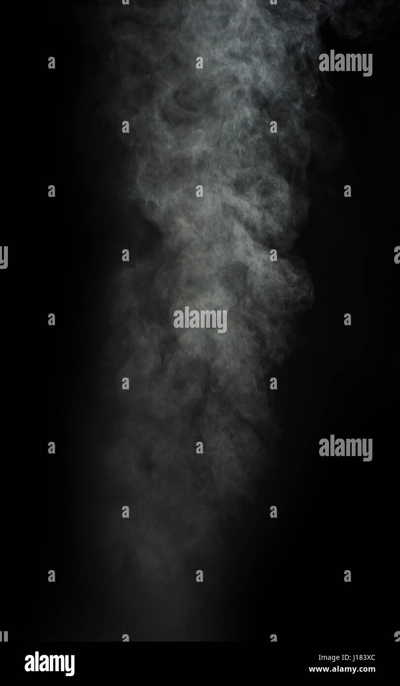 Abstrakte weißer Rauch auf schwarzem Hintergrund Stockfoto
