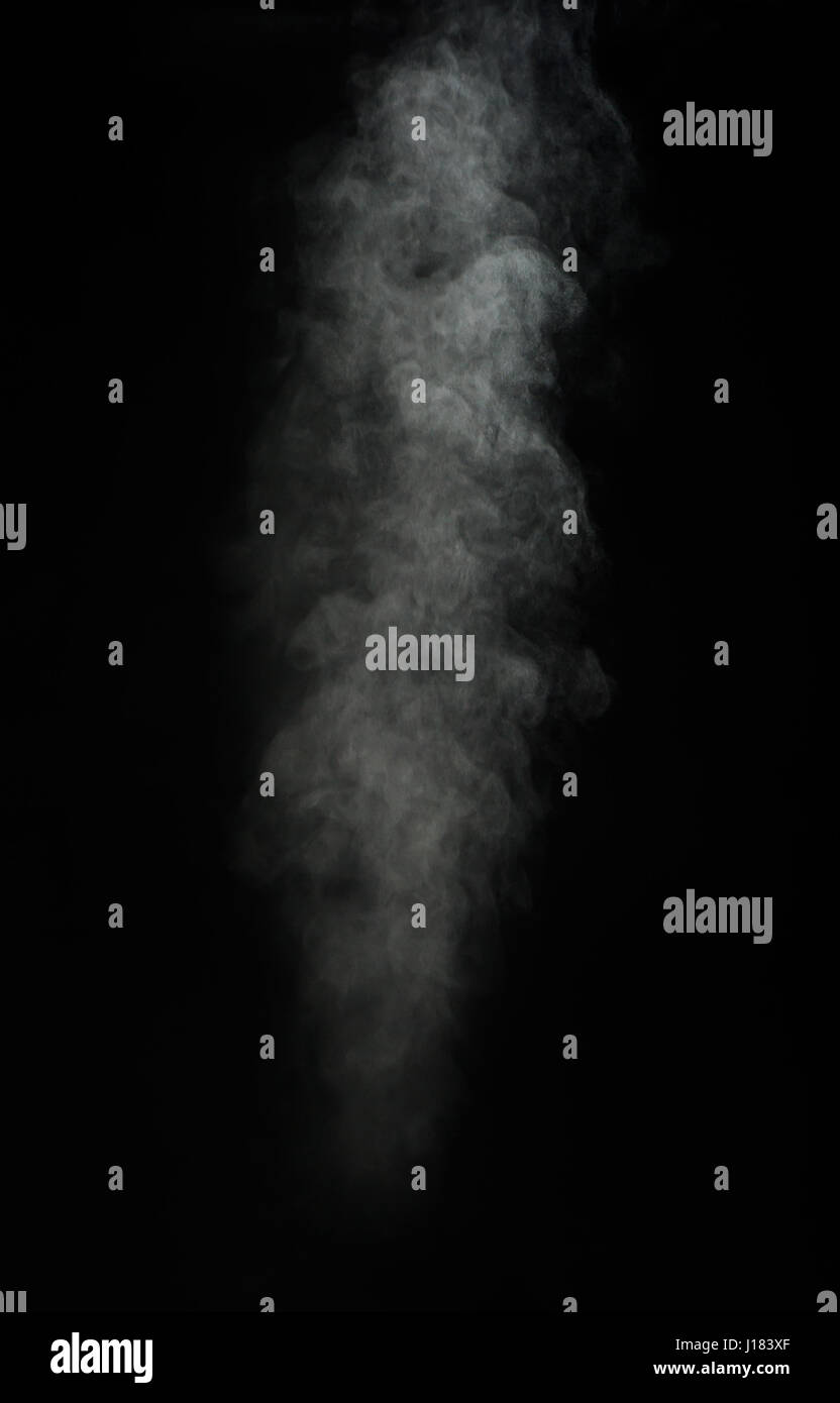 Abstrakte weißer Rauch auf schwarzem Hintergrund Stockfoto