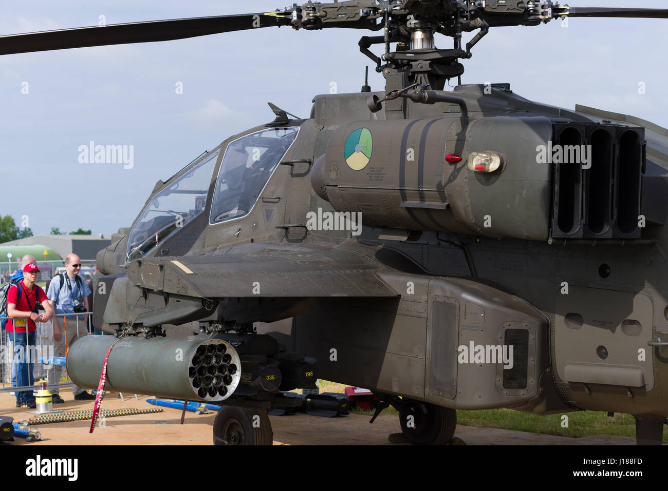 LEEUWARDEN, Niederlande - 10. Juni 2016: AH-64 Apache Kampfhubschrauber während der niederländischen Luftwaffe open days Stockfoto