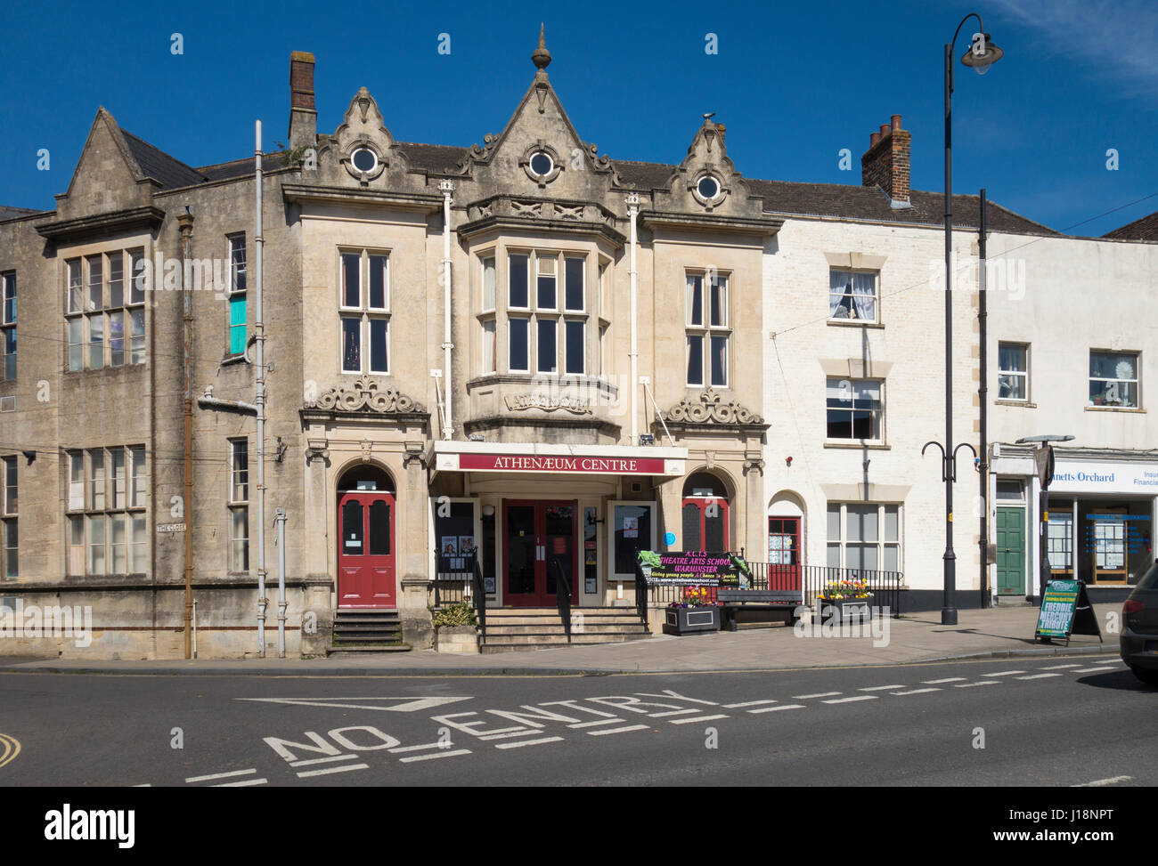 Athenaeum Center, High Street, Warminster, Wiltshire, England, Großbritannien Stockfoto