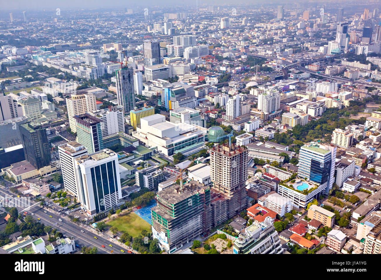Bangkok Stadtbild, Geschäftsviertel mit Hochhaus Stockfoto