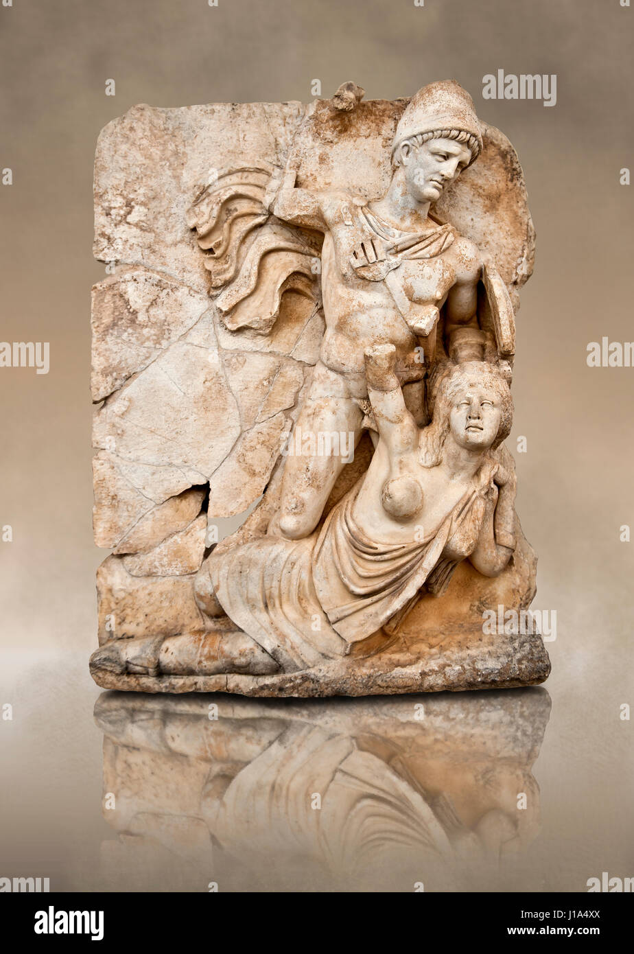 Foto von römischen Releif Skulptur des Kaisers Claudius über, Britanica, South Building, Zimmer 1-3, Aphrodisias Museum, Aphrodisias, Türkei zu besiegen. N Stockfoto