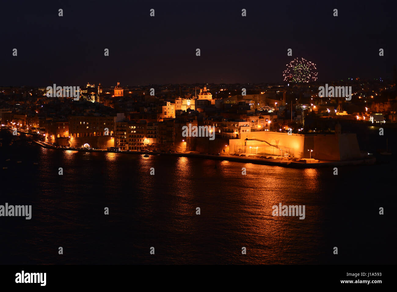 Sengle - Nachtansicht, Grand Harbour, Valletta, Malta Stockfoto