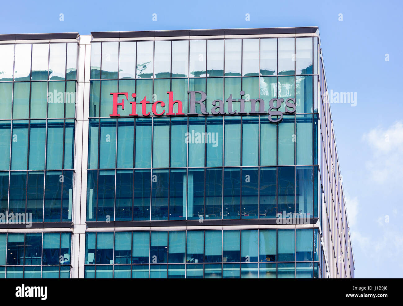Rating-Agentur Fitch Logo auf ihre Gebäude in Canary Wharf, Docklands, London, UK Stockfoto