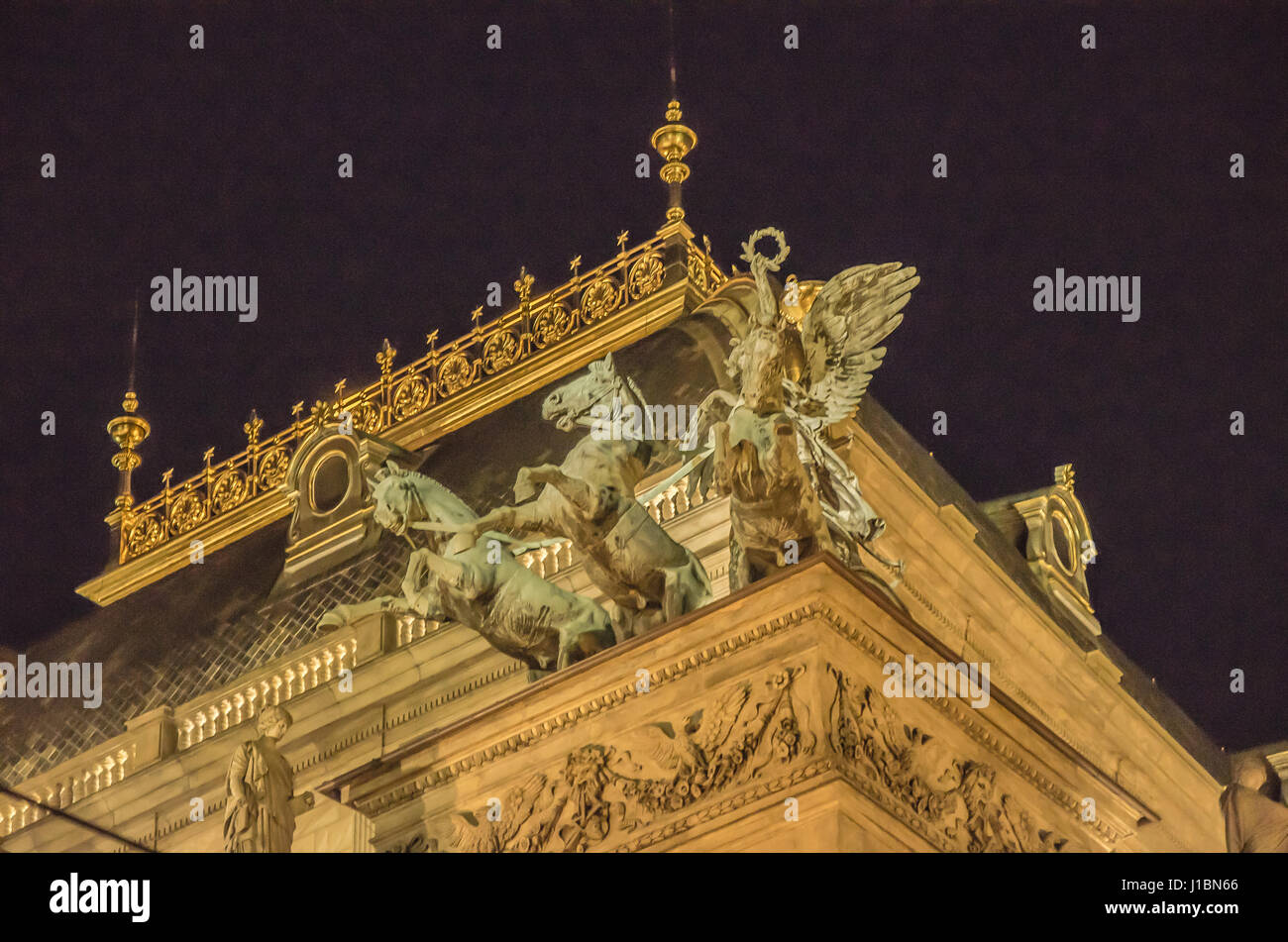 Das Prager Nationaltheater ist ein Symbol der tschechische nationale Identität und kulturelles Erbe und ein nationales Monument der tschechischen Geschichte und Kunst. Stockfoto