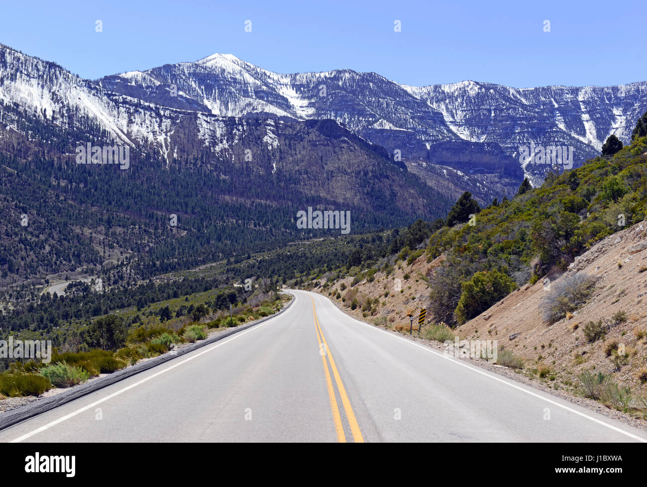 Das Einfahren in die Spring Mountains, in der Nähe von Las Vegas Nevada Stockfoto