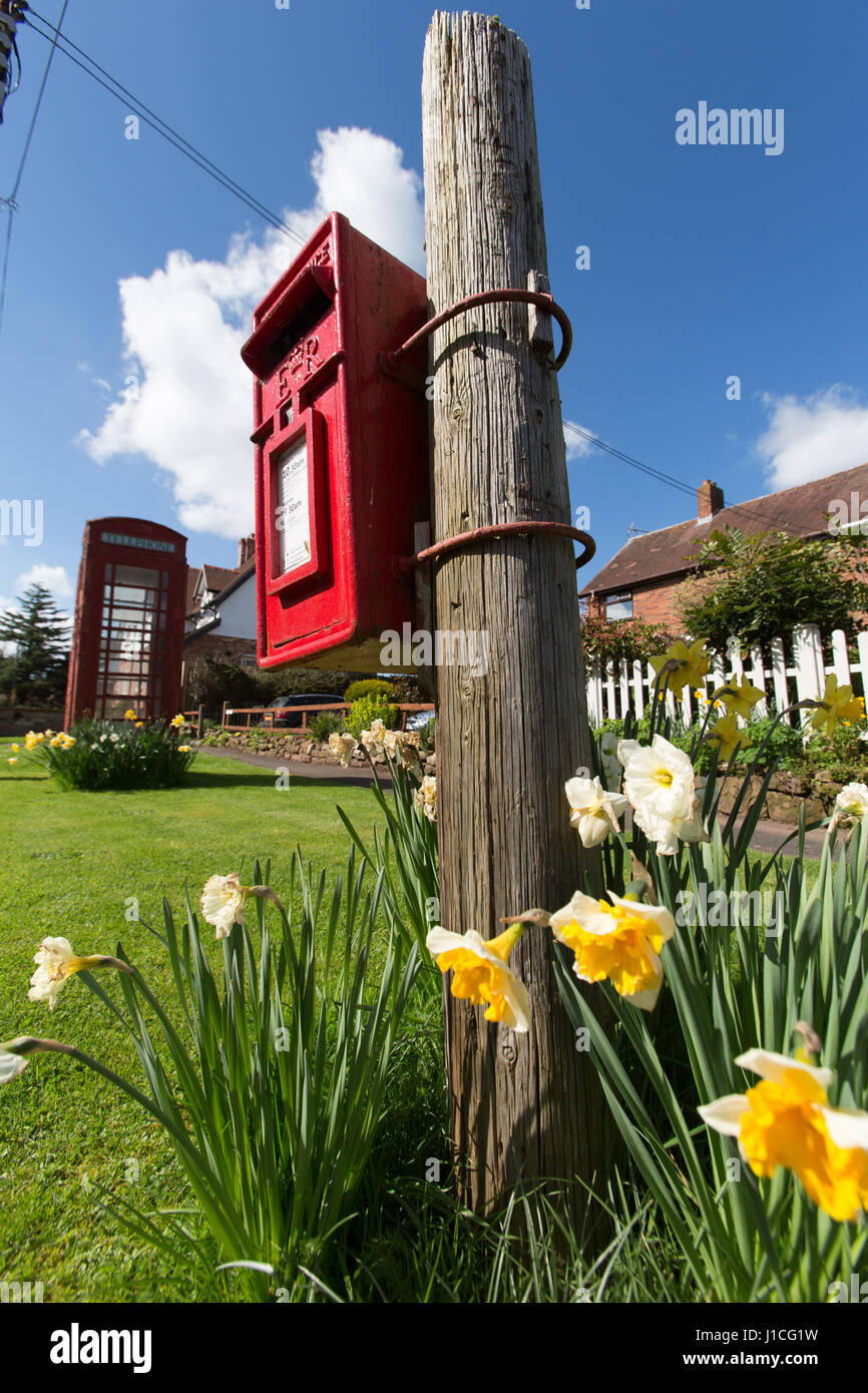 Dorf von Barton, England. Frühling auf der malerischen Cheshire Dorf von Barton. Stockfoto