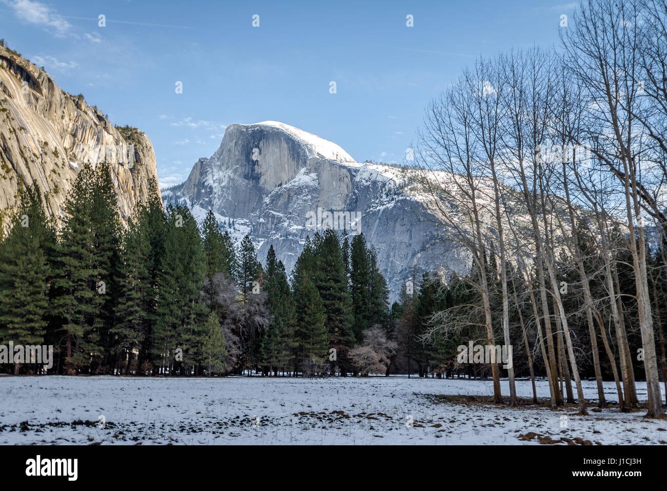 Half Dome im Winter - Yosemite-Nationalpark, Kalifornien, USA Stockfoto
