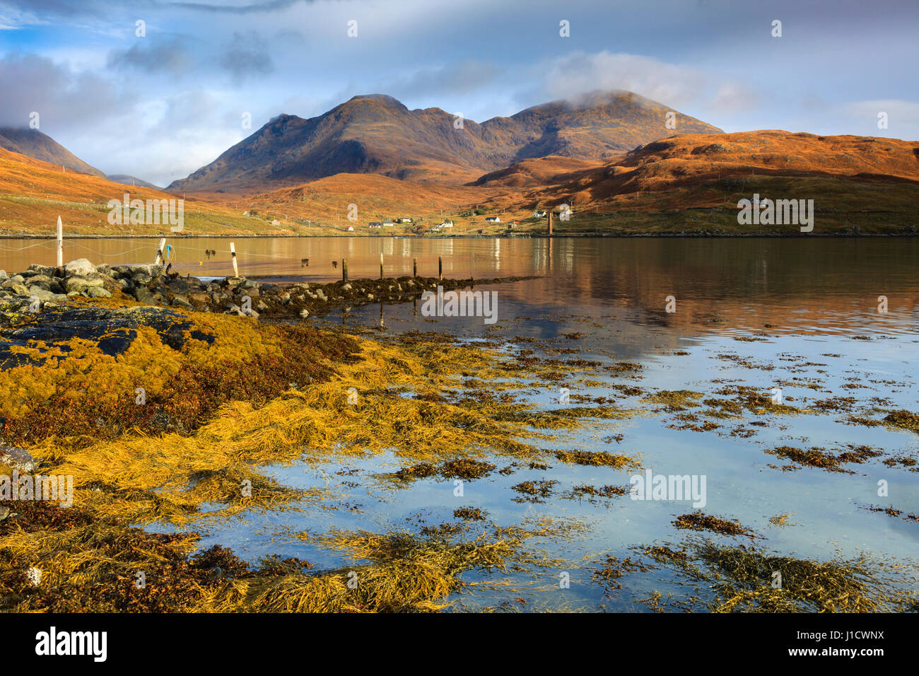 Ein Cliseam von Loch Bun Anhainn Eadarra auf der Insel Harris Stockfoto