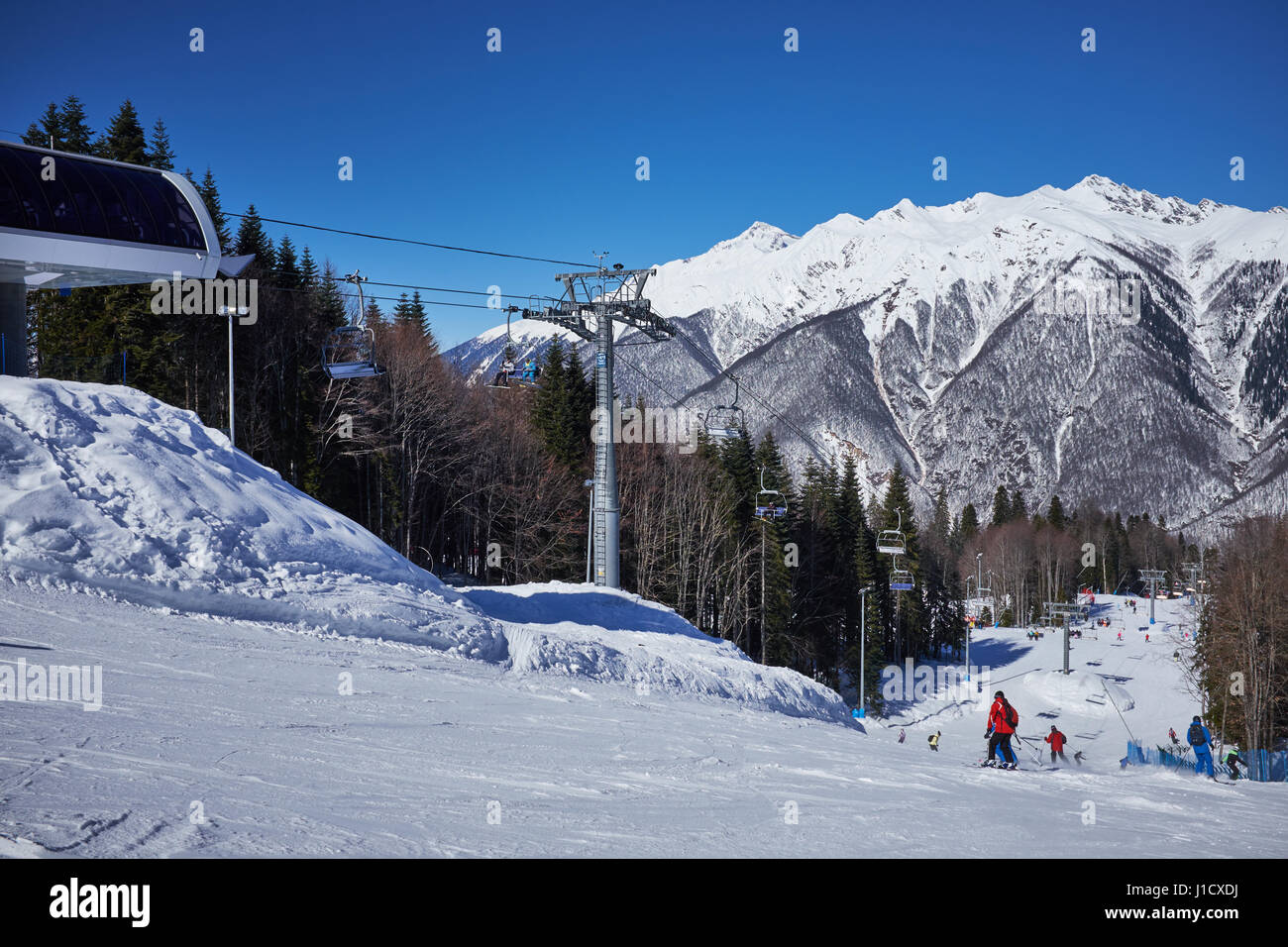 Berge ski Resort Kaukasus - Natur und Sport Hintergrund Stockfoto