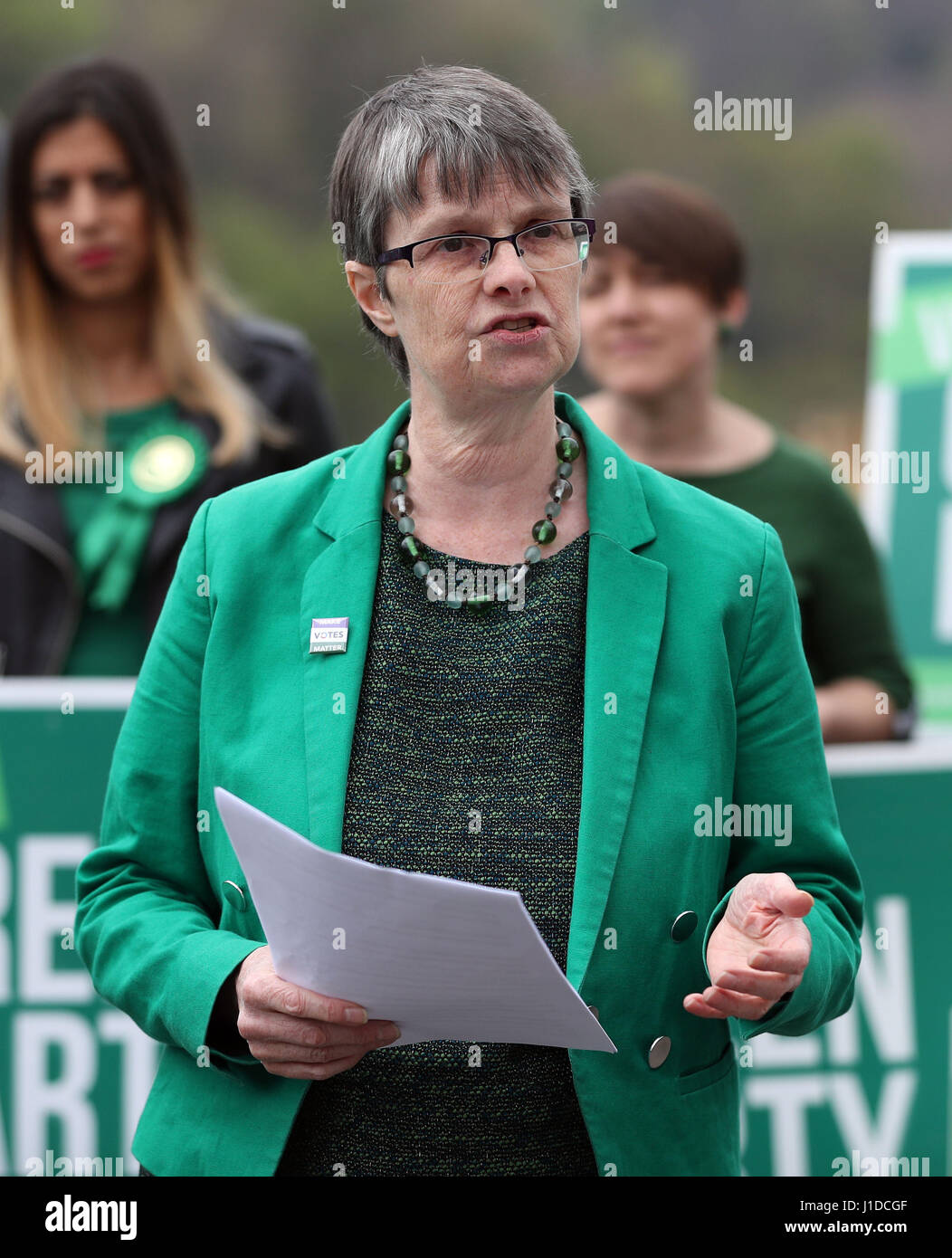 MEP und grüne Partei Kandidat für Bristol West Molly Scott Cato hält eine Rede während der Partei allgemeine Wahlkampagne im Avon Gorge Hotel in Bristol zu starten. Stockfoto