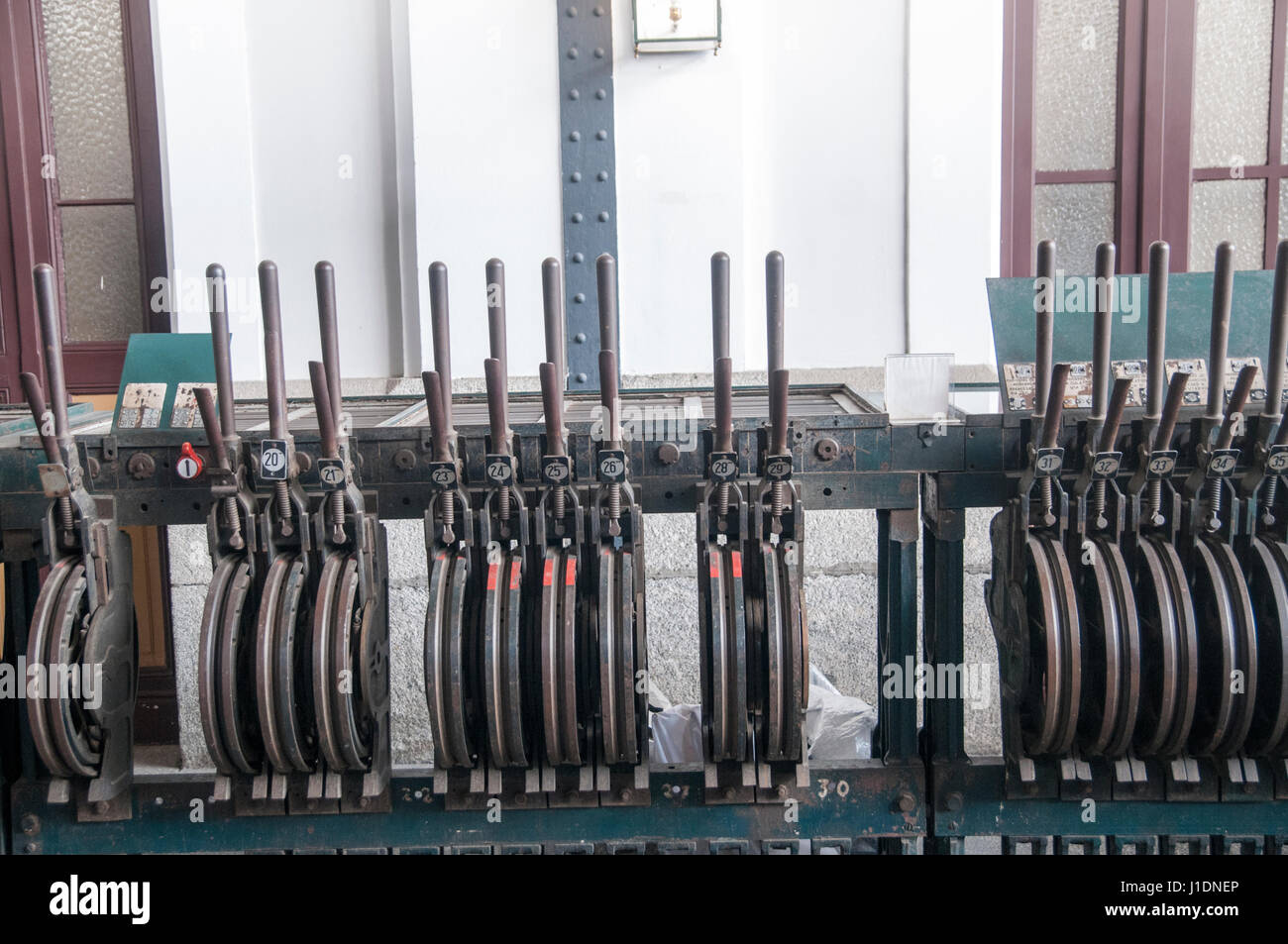 Bahnhof schaltet bei Museo del Ferrocarril (Eisenbahnmuseum) am Bahnhof von Madrid Delicias. Madrid, Spanien Stockfoto