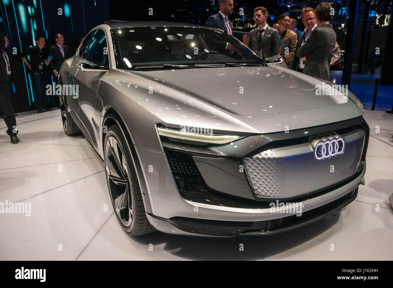 Shanghai, China. 19. April 2017.  Audi E-Tron Sportback Concept enthüllt auf der Shanghai Auto Show 2017 Kredit: Mark Andrews/Alamy Live News Stockfoto