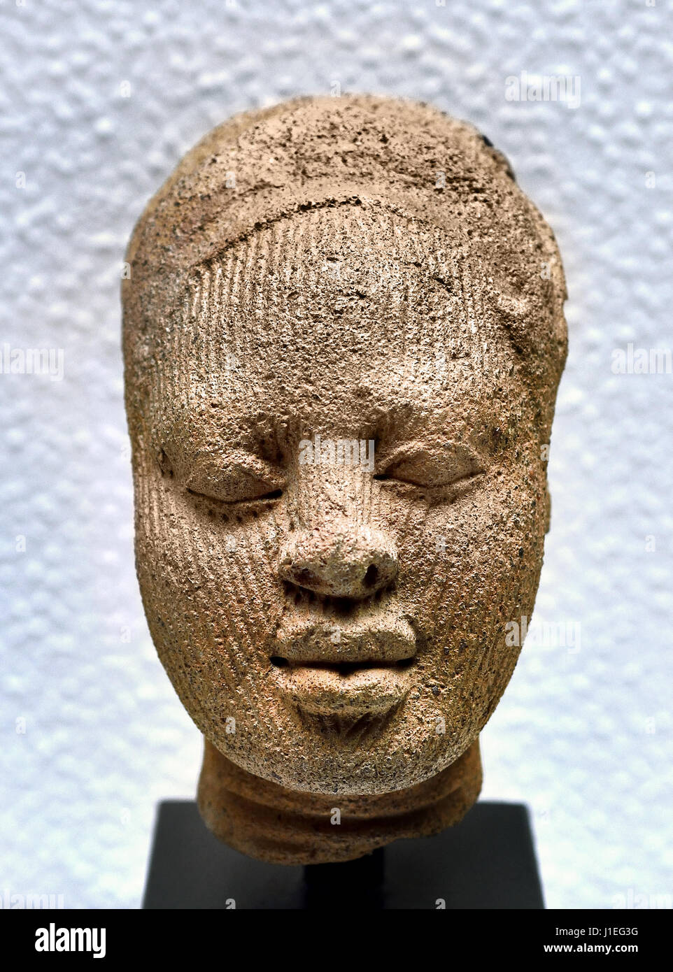 Commemorative Kopf eines Königs oder Würdenträger, 12.-15. Terrakotta Nigeria Yoruba Ife Afrika Stockfoto