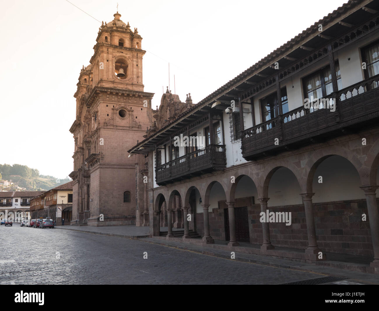 La Compania de Jesus-Kirche auf dem Platz Plaza de Armas in Cusco, Peru. Stockfoto