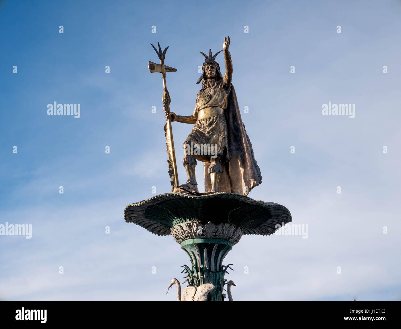 Manco Capac Wasser Brunnen goldene statue Stockfoto