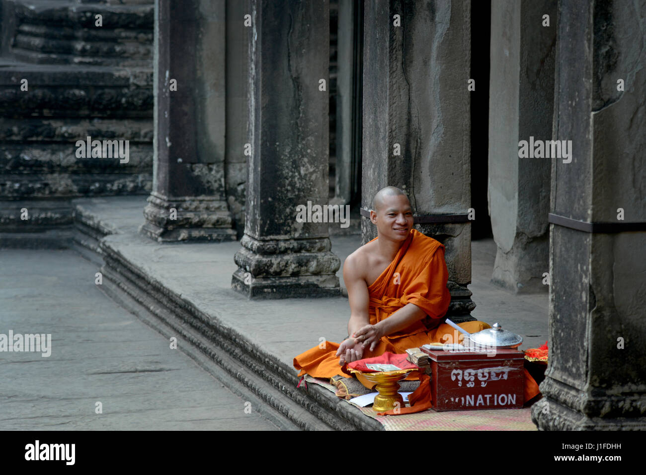 Buddhistischer mönch -Fotos und -Bildmaterial in hoher Auflösung – Alamy