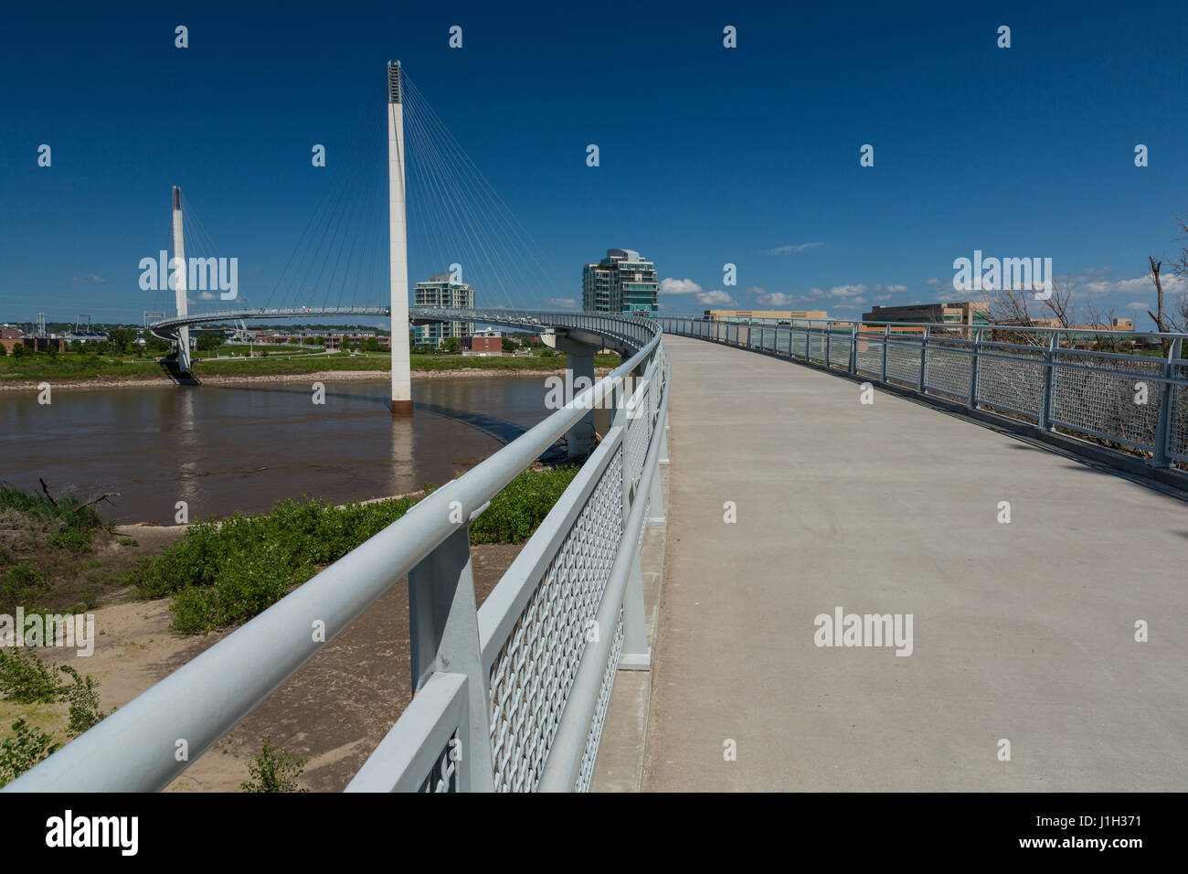Fußgängerbrücke über den Missouri River Stockfoto