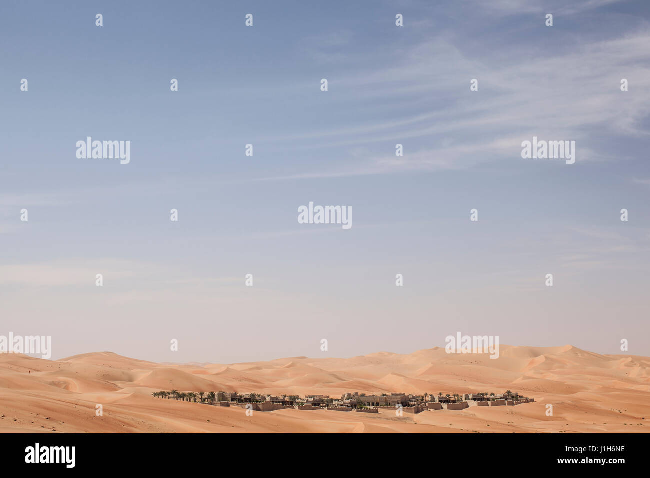 Qasr Al Sarab Desert Resort by Anantara in der westlichen Region von Abu Dhabi, Vereinigte Arabische Emirate, Oktober 2011. Stockfoto