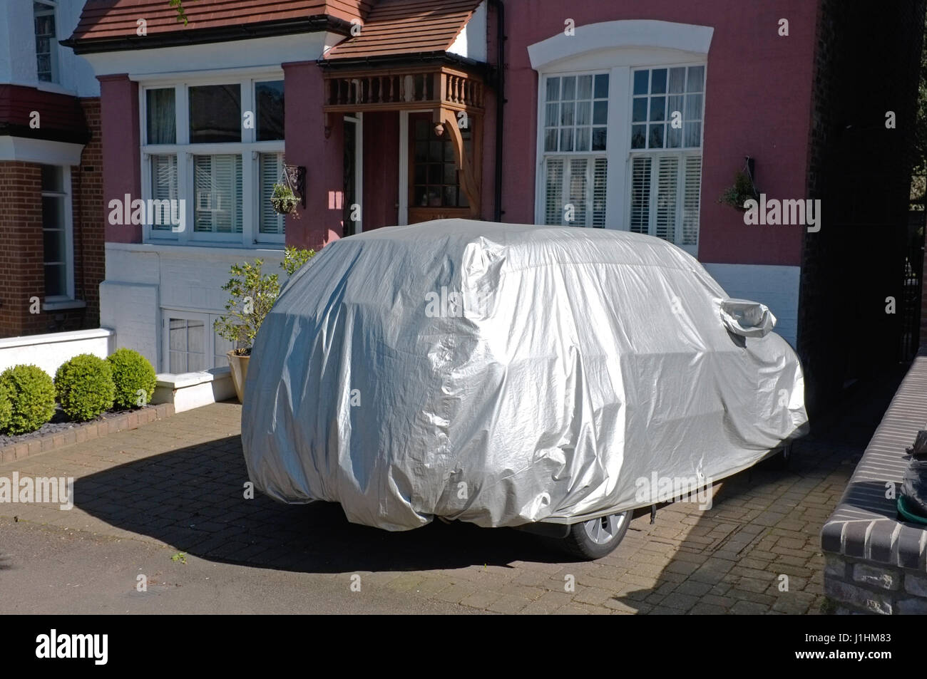 Auto abgedeckt in London Stockfoto