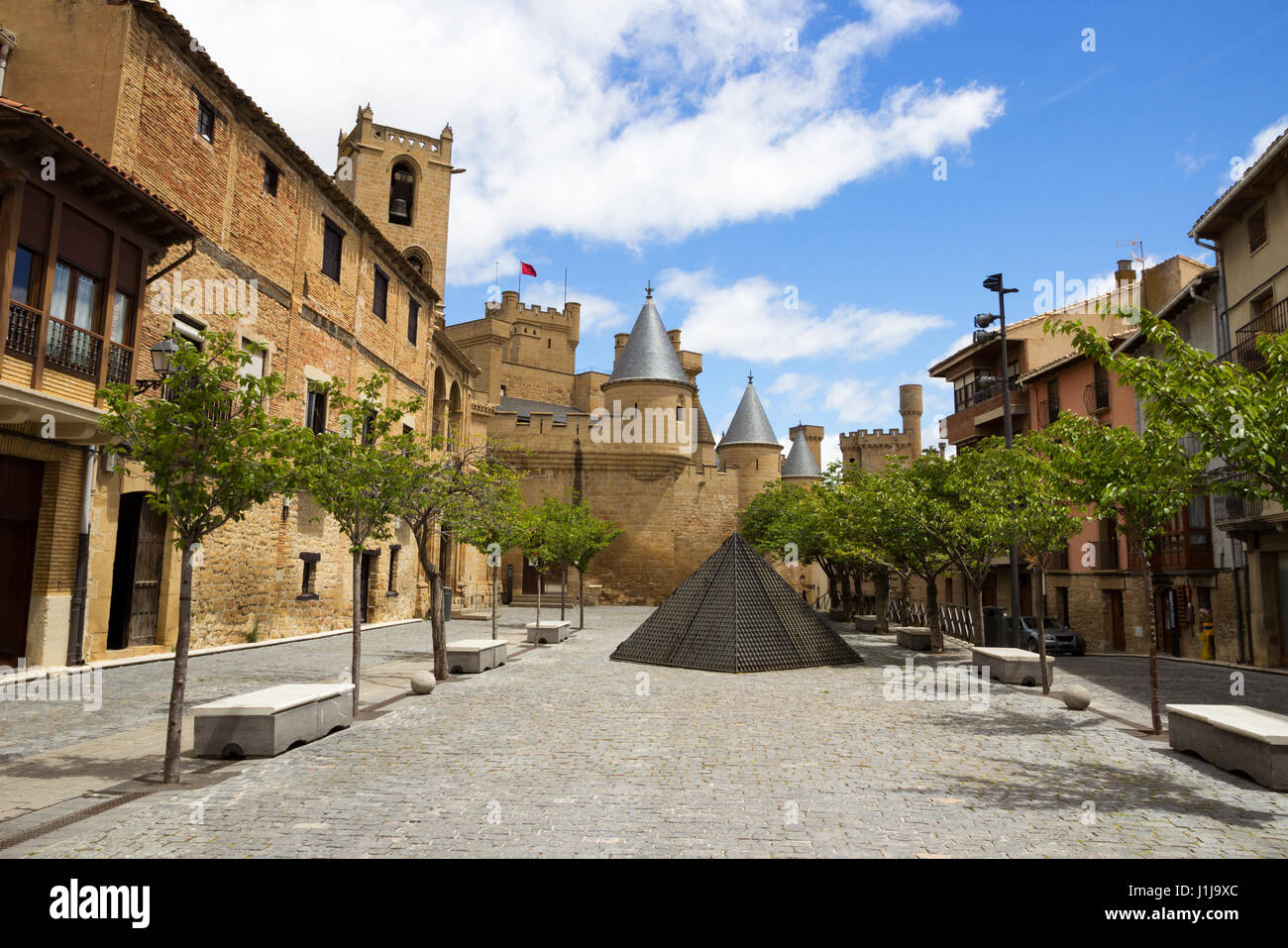 Mittelalterliche Dorf von Olite in Navarra, Spanien Stockfoto