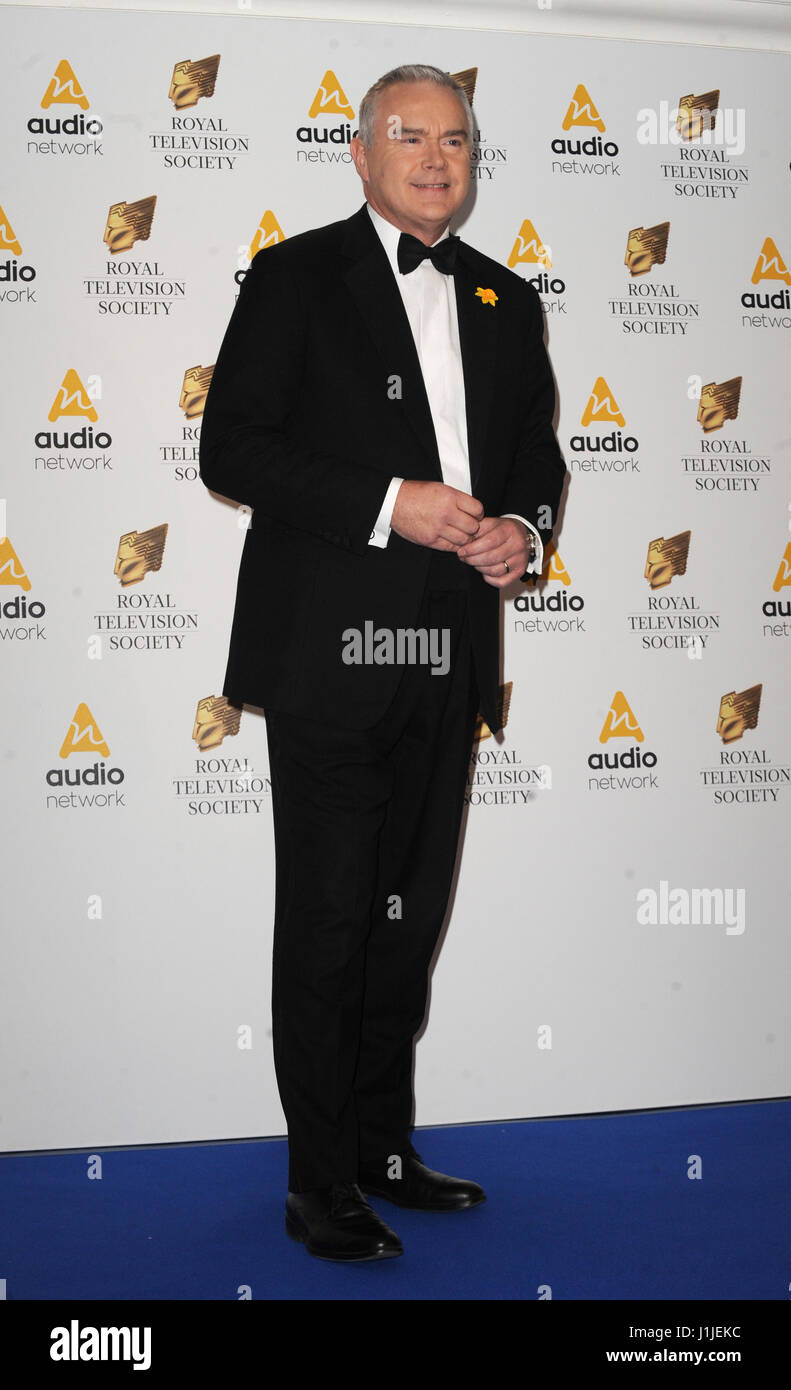 Den Royal Television Society Programm Awards im Grosvenor House Hotel, Park Lane - Ankünfte mit statt: Huw Edwards wo: London, Vereinigtes Königreich bei: 21. März 2017 Credit: WENN.com Stockfoto