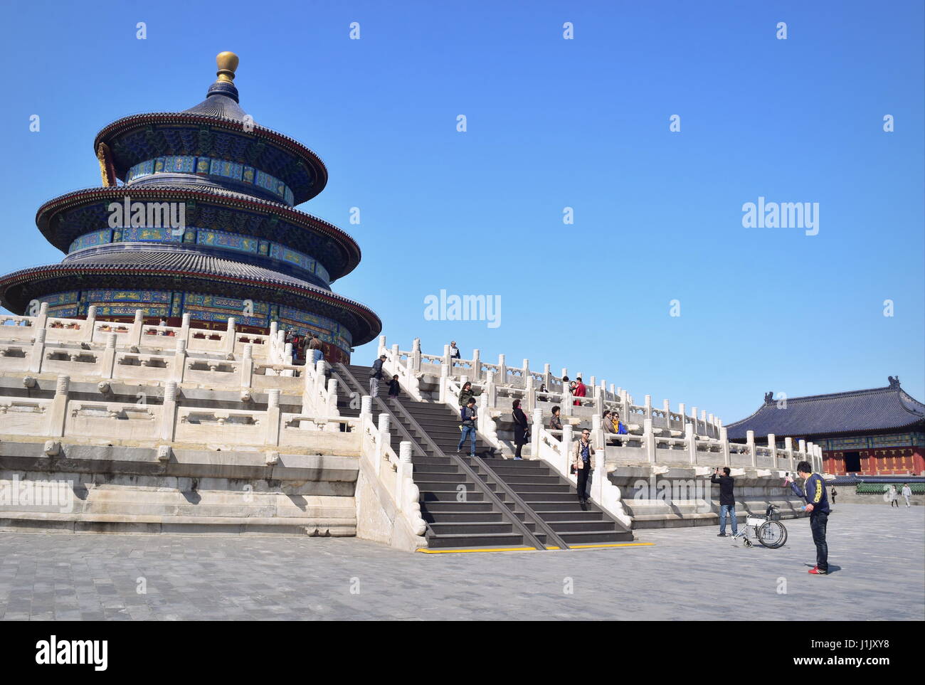 Beijing Landmark Temple of Heaven Treppe und Marmorstein Basis - klaren, blauen Himmel Stockfoto