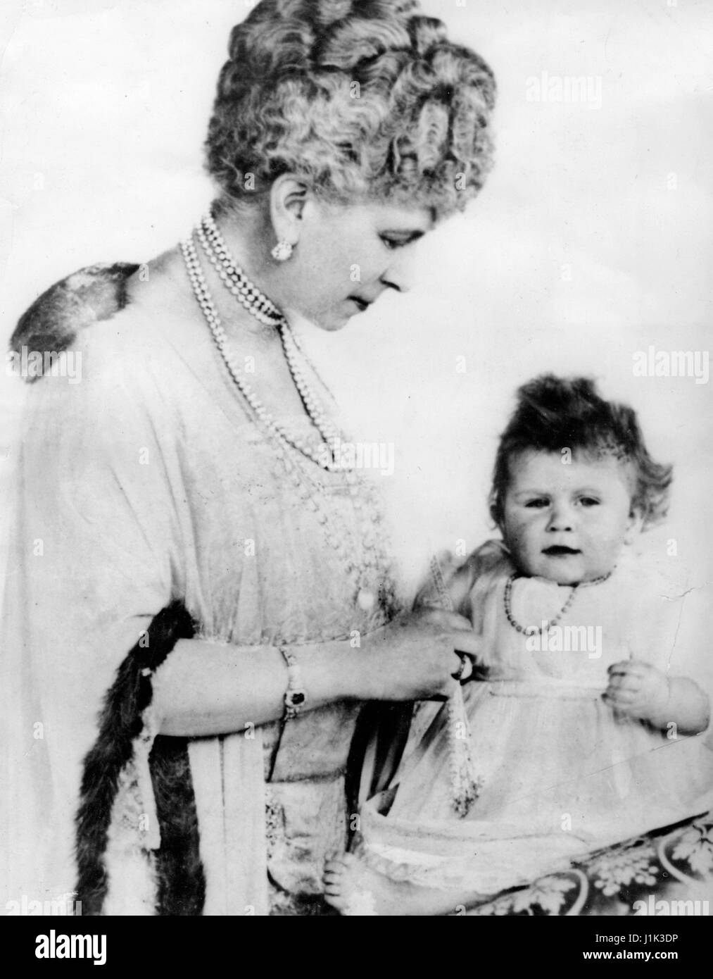 War Queen Elizabeth Eine Gute Mutter Britains queen elizabeth queen mother Schwarzweiß-Stockfotos und