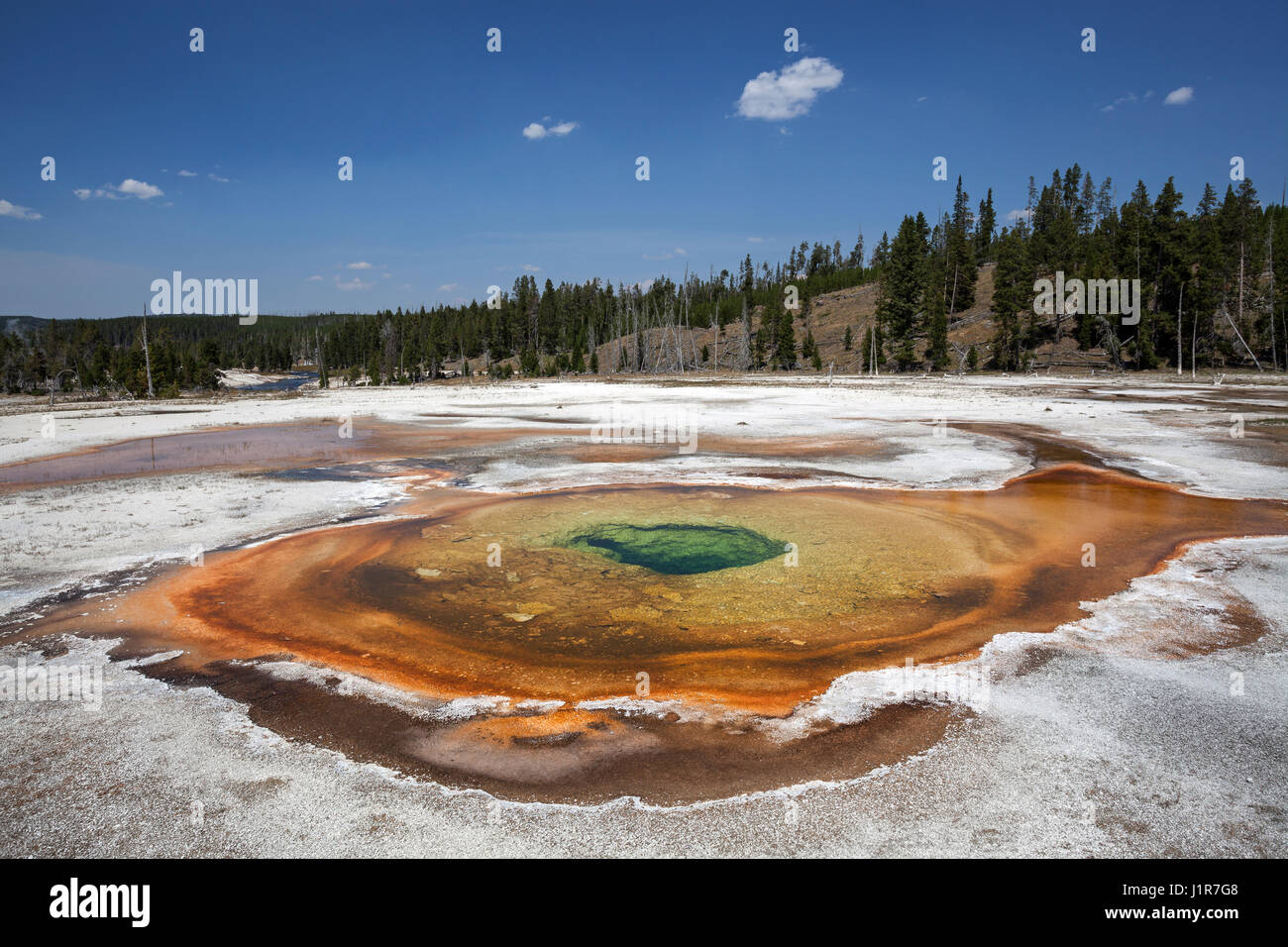 Chromatischer Pool, Upper Geyser Basin, Yellowstone-Nationalpark, Wyoming, USA Stockfoto
