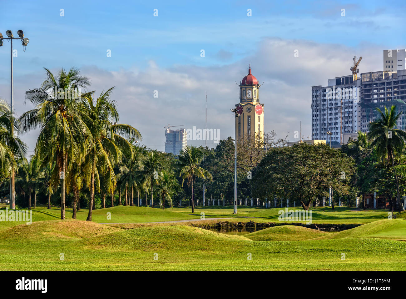 City Golf Grüns in der historischen Stadt von Manila Stockfoto