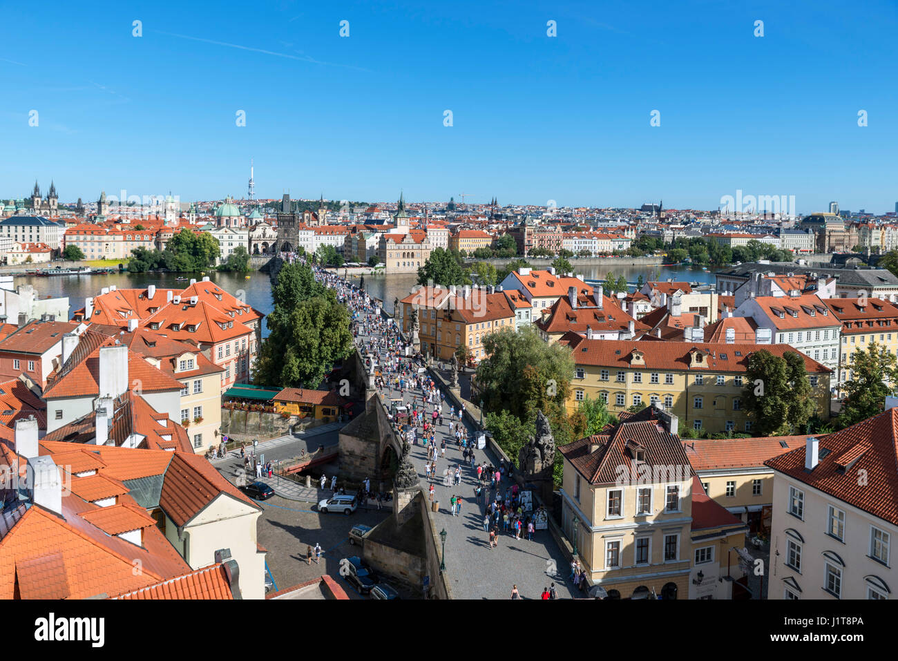 Prag. Blick auf die Altstadt von der Karlsbrücke, Prag, Tschechische Republik Stockfoto