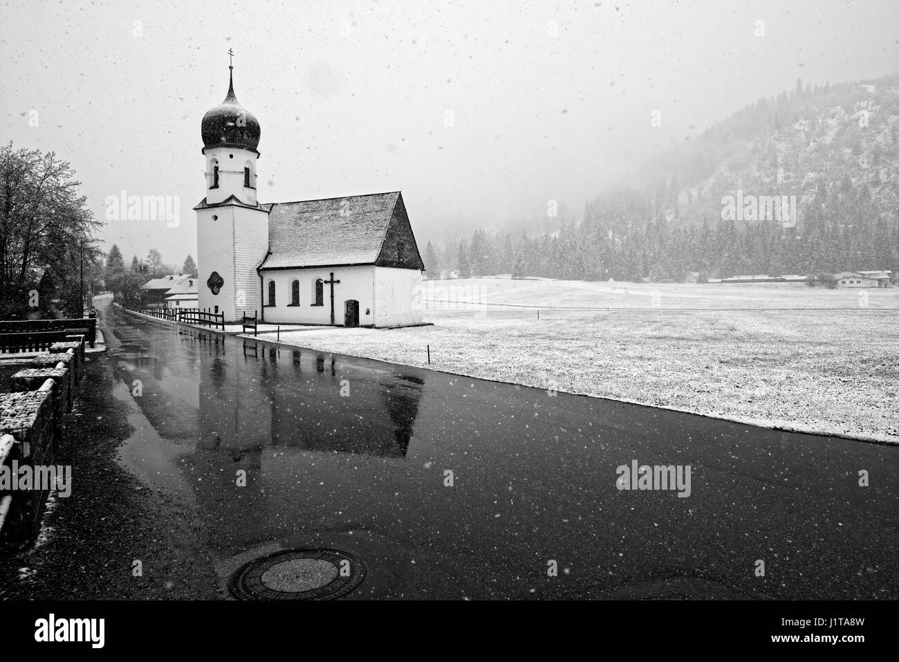 Tanheimer Tal, Kirche in Österreich.Naturschutzgebiet Vilsalpsee in Den Österreichischen Alpen.Bundesland Tirol, Bezirk Reutte Stockfoto