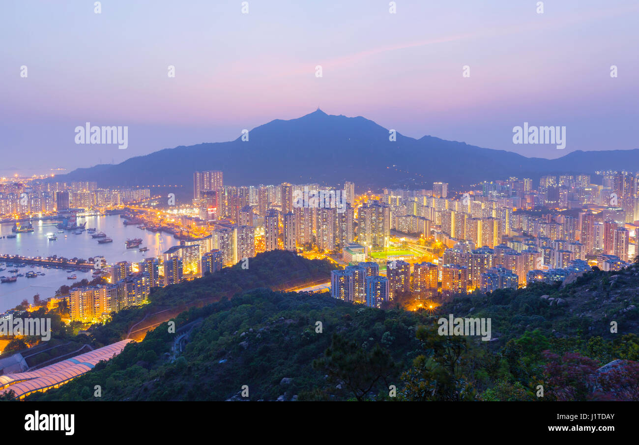 Hong Kong Tuen Mun Innenstadt bei Sonnenuntergang Stockfoto
