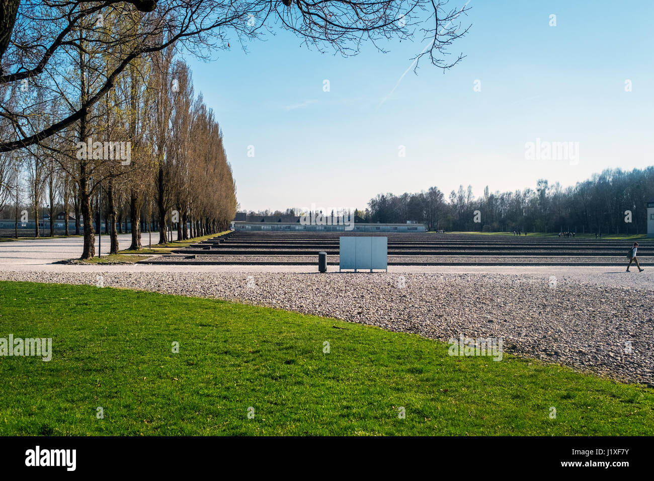 Dachau, Bayern, Deutschland. - 28. März 2016. Lager Dachau das erste Konzentrationslager in Deutschland während des zweiten Weltkriegs, historischen Gebäuden und im freien fi Stockfoto