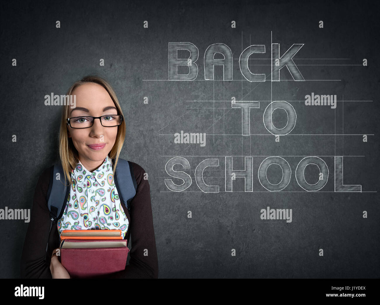 Nerd Student und die Worte zurück zu Schule design Stockfoto