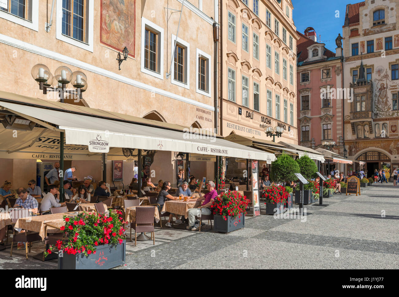 Cafe in der Altstädter Ring, Stare Mesto, Prag, Tschechische Republik Stockfoto