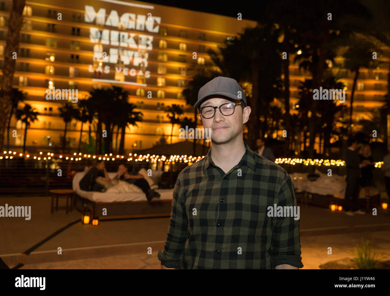 Las Vegas, NV, USA. 21. April 2017. Joseph Gordon-Levitt feiert Premiere von MAGIC MIKE LIVE LAS VEGAS im Hard Rock Hotel & Casino Credit: Erik Kabik Fotografie/Medien Punch/Alamy Live-Nachrichten Stockfoto