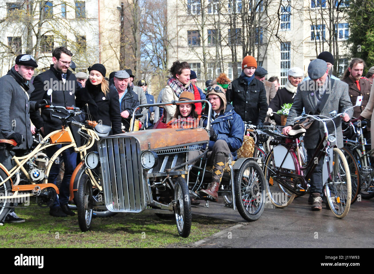 Riga, Lettland. 22. April 2017. Teilnahme an der jährlichen Riga Tweed ...